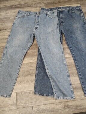 2 Pairs Rustler Men's Straight Jeans in Light and Medium Blue 42X32